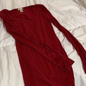 Small long sleeve lace top